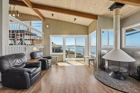 Living - 59 Kailua Way, Dillon Beach, CA 94929 photo 3 of 4