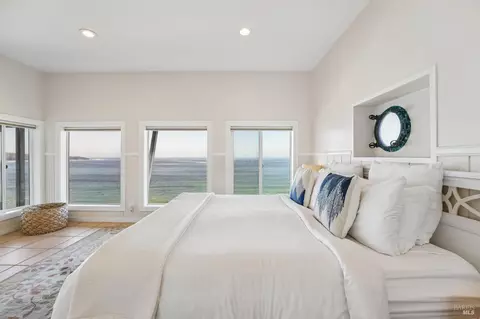 Bedroom - 59 Kailua Way, Dillon Beach, CA 94929 photo 1 of 9