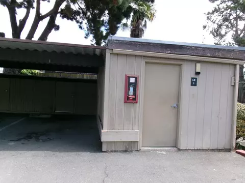 Exterior - 355 Parkview Ter #A-1, Vallejo, CA 94589 photo 2 of 2