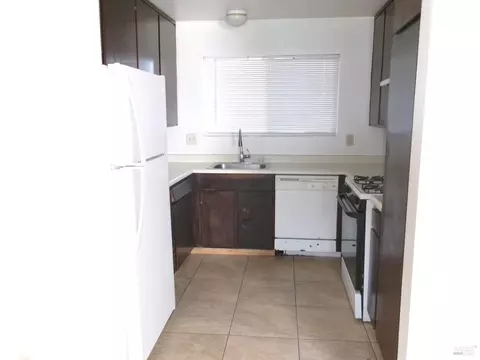 Kitchen - 355 Parkview Ter #A-1, Vallejo, CA 94589 photo 1 of 1