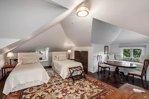 Bedroom - 890 3rd St E, Sonoma, CA 95476 photo 2 of 6