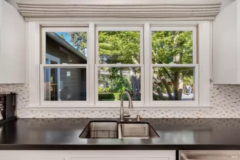 Kitchen - 890 3rd St E, Sonoma, CA 95476 photo 3 of 9