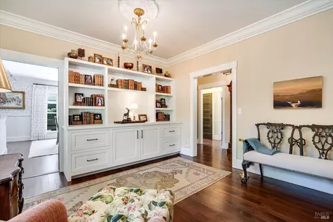Entry Way - 890 3rd St E, Sonoma, CA 95476 photo 2 of 3