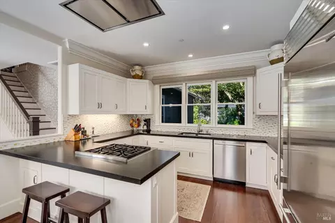 Kitchen - 890 3rd St E, Sonoma, CA 95476 photo 8 of 9