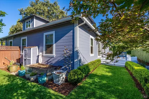 Exterior - 890 3rd St E, Sonoma, CA 95476 photo 11 of 13