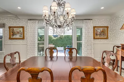 Dining - 890 3rd St E, Sonoma, CA 95476 photo 2 of 3