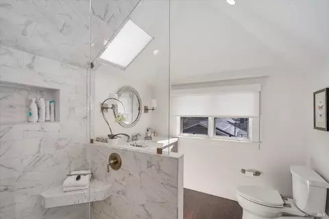 Bath - 890 3rd St E, Sonoma, CA 95476 photo 2 of 5