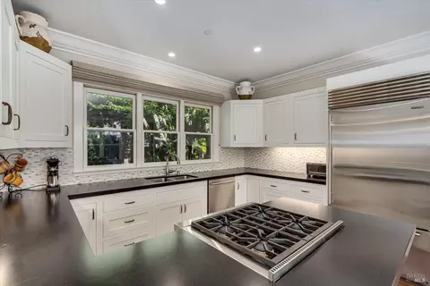 Kitchen - 890 3rd St E, Sonoma, CA 95476 photo 2 of 9