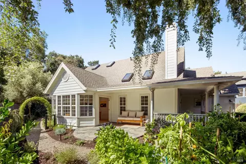 1160 Fryer Creek Dr, Sonoma, CA 95476