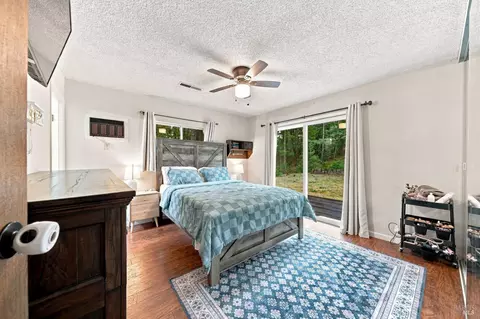 Bedroom - 2865 Primrose Dr, Willits, CA 95490 photo 3 of 3