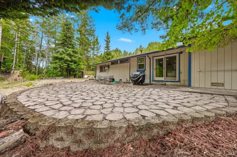Exterior - 2865 Primrose Dr, Willits, CA 95490 photo 2 of 8