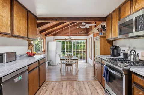 Kitchen - 175 Park Pl, Ukiah, CA 95482 photo 1 of 1
