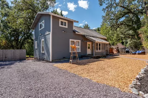 Exterior - 175 Park Pl, Ukiah, CA 95482 photo 4 of 13