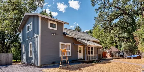Exterior - 175 Park Pl, Ukiah, CA 95482 photo 3 of 13