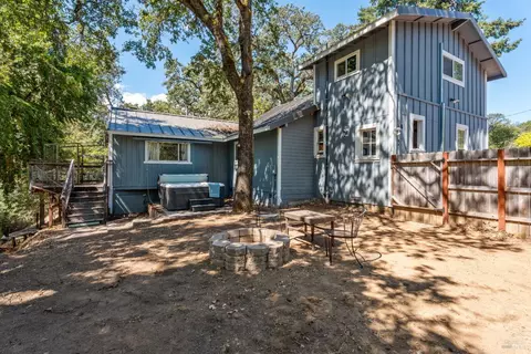 Exterior - 175 Park Pl, Ukiah, CA 95482 photo 10 of 13