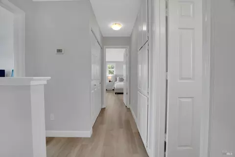 Entry Way - 8 Capitola Ct, Napa, CA 94559 photo 2 of 2