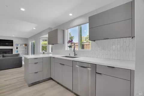 Kitchen - 8 Capitola Ct, Napa, CA 94559 photo 2 of 5