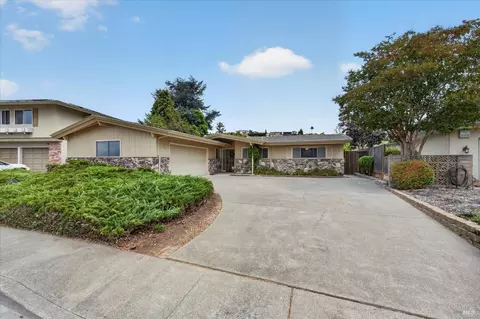 Exterior - 130 Palomar Ln, Vallejo, CA 94591 photo 2 of 4