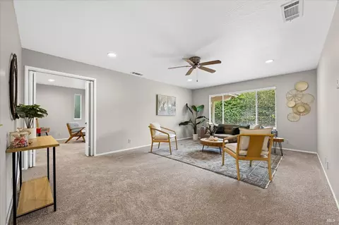 Living - 130 Palomar Ln, Vallejo, CA 94591 photo 1 of 4