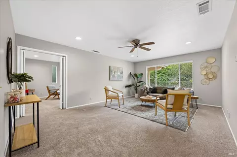 Living - 130 Palomar Ln, Vallejo, CA 94591 photo 1 of 3