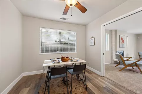Dining - 130 Palomar Ln, Vallejo, CA 94591 photo 1 of 2