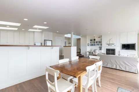Dining - 20377 Osprey Dr, Bodega Bay, CA 94923 photo 3 of 3
