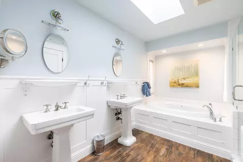 Bath - 20377 Osprey Dr, Bodega Bay, CA 94923 photo 1 of 6