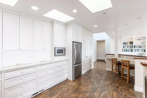 Kitchen - 20377 Osprey Dr, Bodega Bay, CA 94923 photo 3 of 5