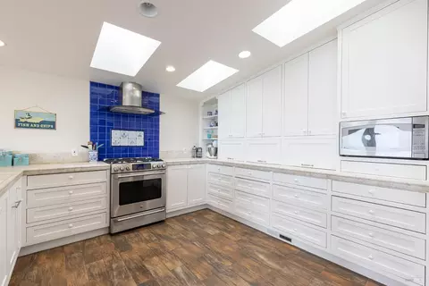 Kitchen - 20377 Osprey Dr, Bodega Bay, CA 94923 photo 5 of 5