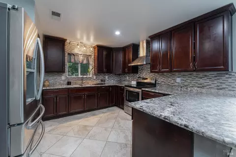 Kitchen - 1471 Harrah Pl, Willits, CA 95490 photo 1 of 3