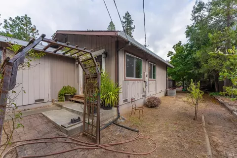 Exterior - 1471 Harrah Pl, Willits, CA 95490 photo 6 of 11