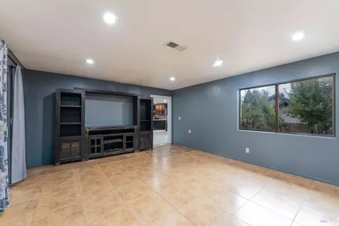 Living - 1471 Harrah Pl, Willits, CA 95490 photo 2 of 2