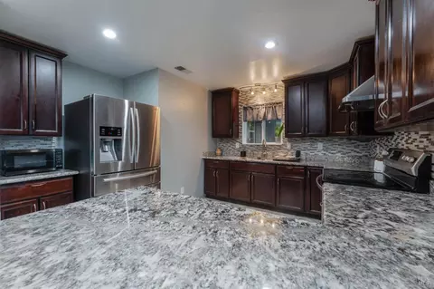 Kitchen - 1471 Harrah Pl, Willits, CA 95490 photo 3 of 3