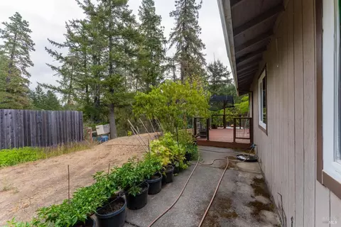 Exterior - 1471 Harrah Pl, Willits, CA 95490 photo 5 of 11