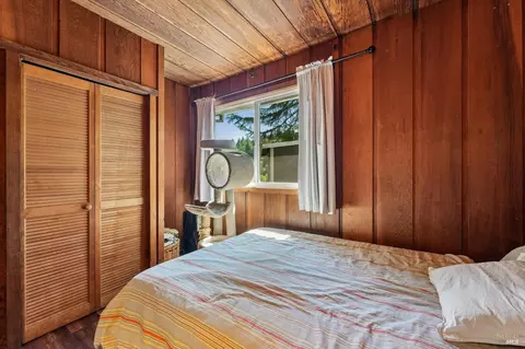 Bedroom - 16560 Coleman Valley Rd, Occidental, CA 95465 photo 5 of 6