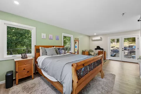 Bedroom - 16560 Coleman Valley Rd, Occidental, CA 95465 photo 3 of 6