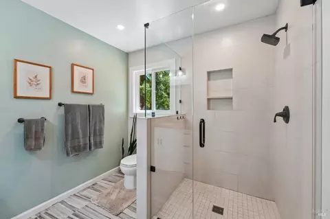 Bath - 16560 Coleman Valley Rd, Occidental, CA 95465 photo 2 of 7