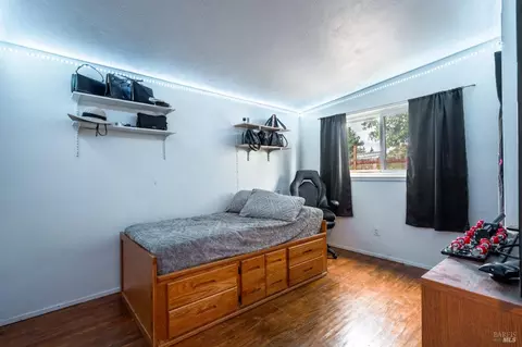 Bedroom - 1655 Lockwood Dr, Ukiah, CA 95482 photo 1 of 2