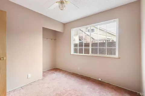 Bedroom - 107 Normandy Dr, Vacaville, CA 95687 photo 4 of 8