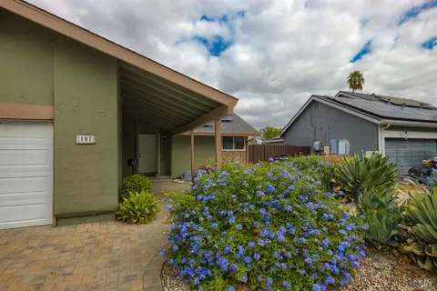 Exterior - 107 Normandy Dr, Vacaville, CA 95687 photo 3 of 8
