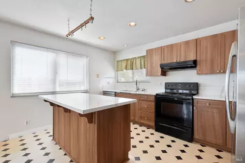 Kitchen - 107 Normandy Dr, Vacaville, CA 95687 photo 1 of 6