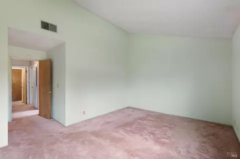 Bedroom - 107 Normandy Dr, Vacaville, CA 95687 photo 8 of 8