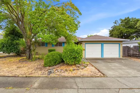 2217 Cheyenne Dr, Santa Rosa, CA 95405