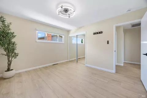 Bedroom - 340 Lamont Ct, Vallejo, CA 94591 photo 6 of 6