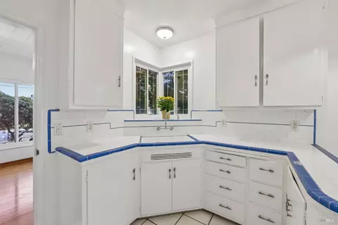 Kitchen - 1481 Ohio St, Vallejo, CA 94590 photo 5 of 6