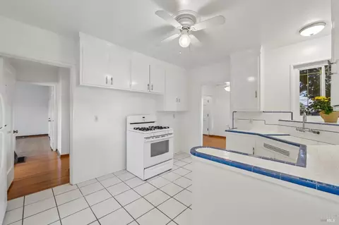 Kitchen - 1481 Ohio St, Vallejo, CA 94590 photo 2 of 6