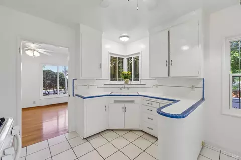 Kitchen - 1481 Ohio St, Vallejo, CA 94590 photo 4 of 6