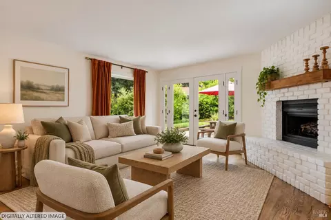 Living - 1310 Chateau Pl, Ukiah, CA 95482 photo 4 of 4