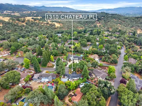 View/Area - 1310 Chateau Pl, Ukiah, CA 95482 photo 1 of 7