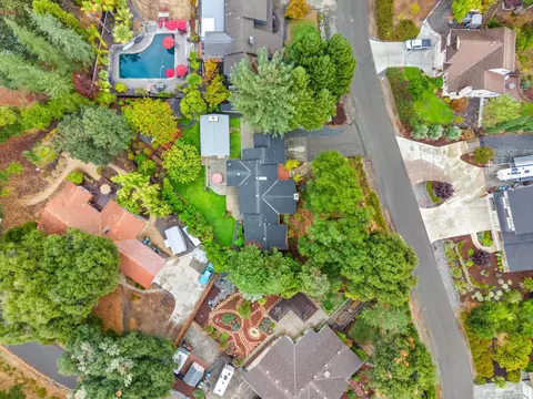 View/Area - 1310 Chateau Pl, Ukiah, CA 95482 photo 7 of 7